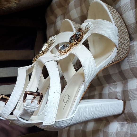 Bakers Shoes - Baker platform sandals 👡